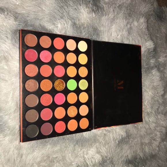 Morphe eyeshadow pallete 3503 Fierce By Nature - Picture 1 of 4